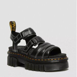 Ricki Nappa Lux Leather 3-Strap Sandals
